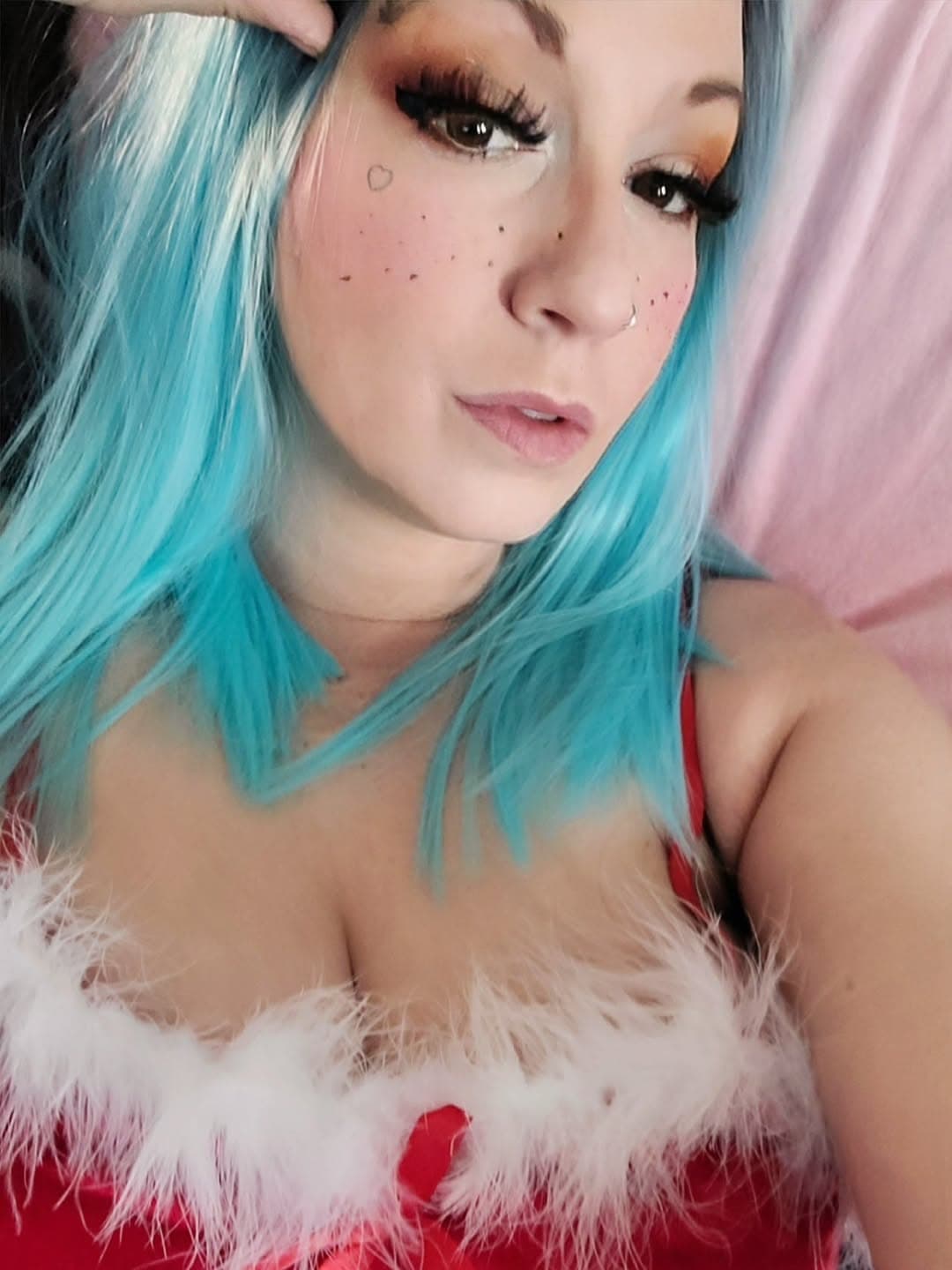 Photo 1 of 6 of spookyxbee