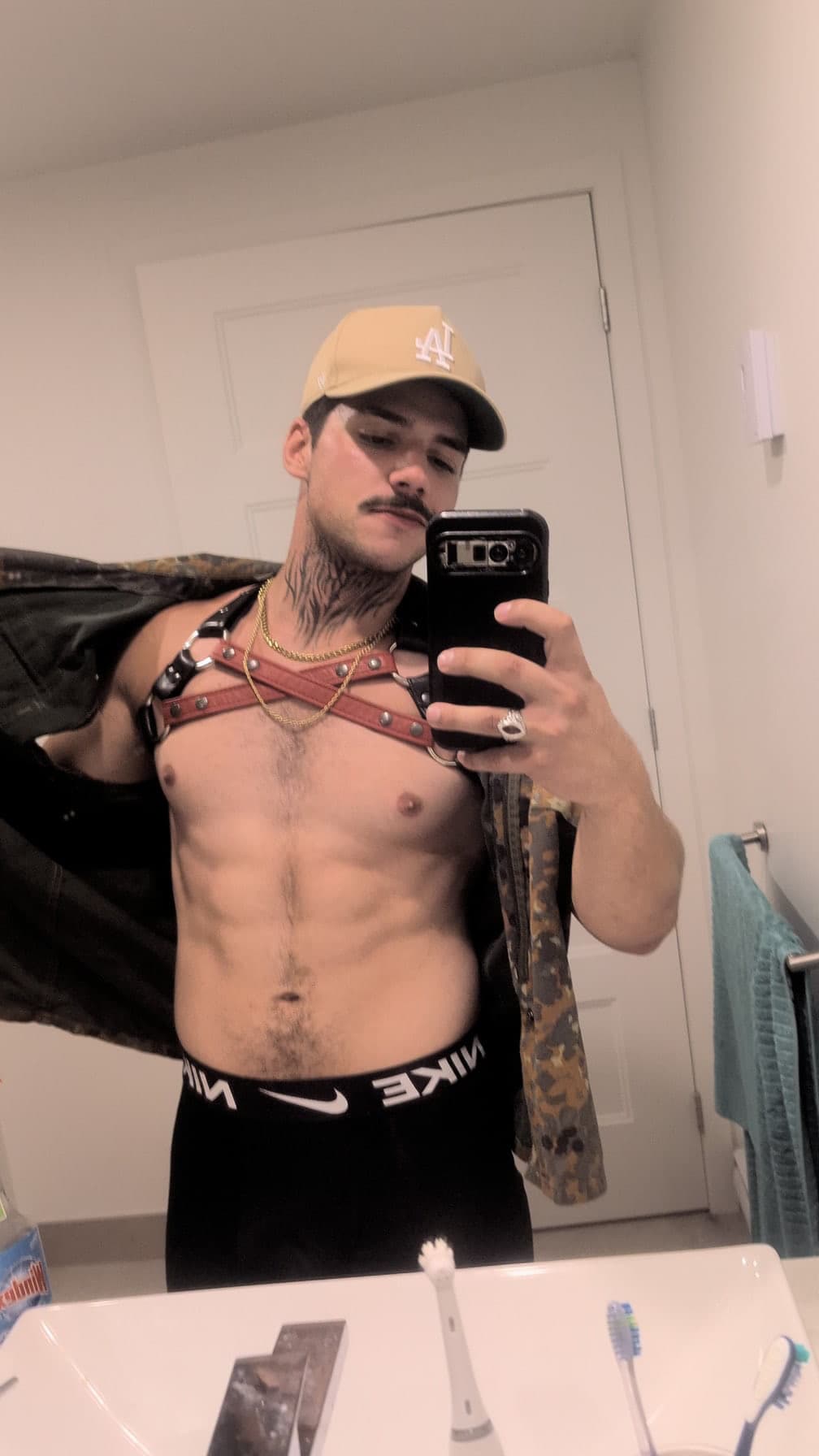 Photo 1 of 1 of jaxcallahan