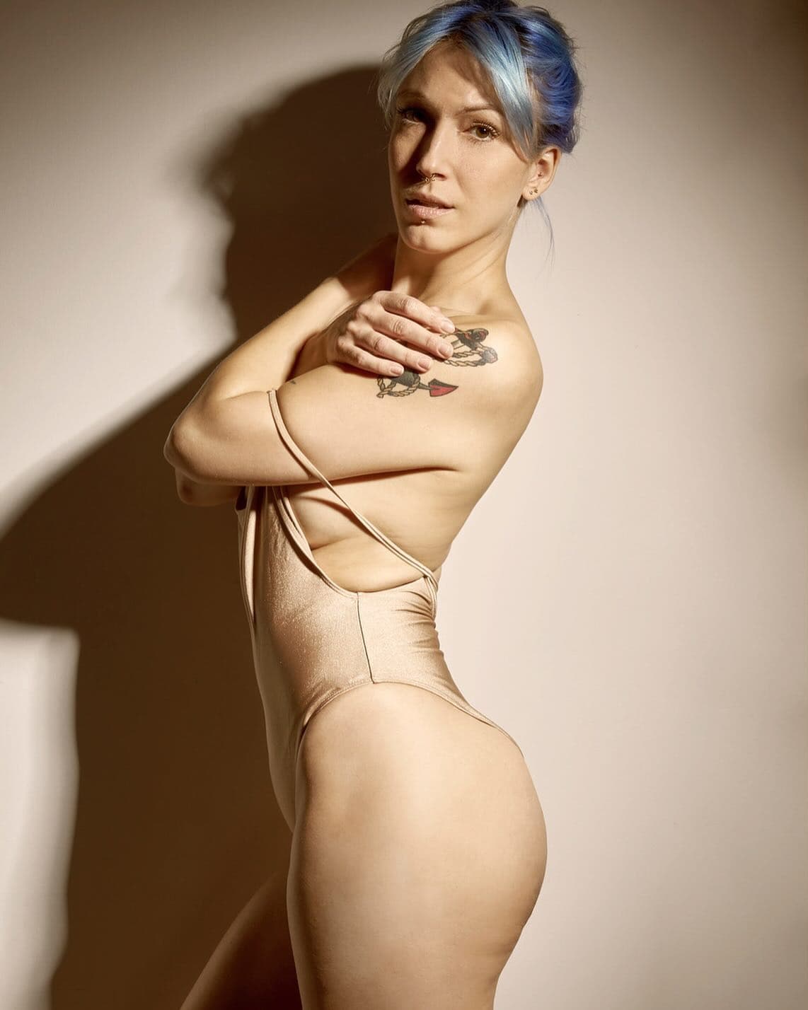 Photo 1 of 6 of billyporcelaine