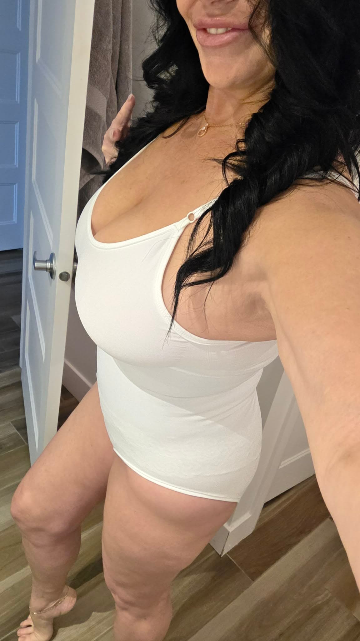 Photo 3 of 3 of lollipopqueen69